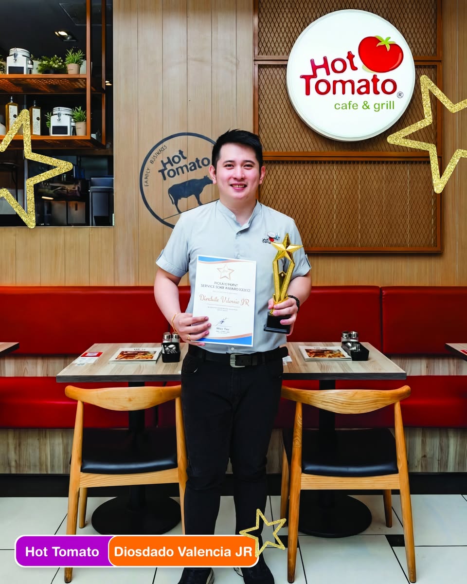 Jurong Point Service Star Award winner Abdullah Helmy from Pezzo