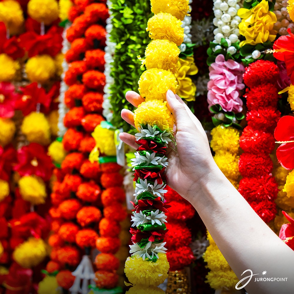 Colorful Deepavali lamps and festive items