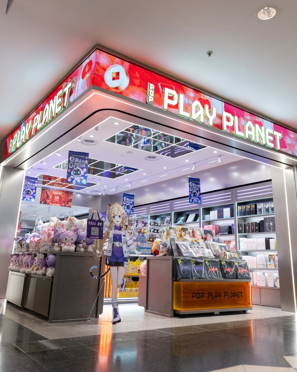 K-pop merchandise and official fan collectibles