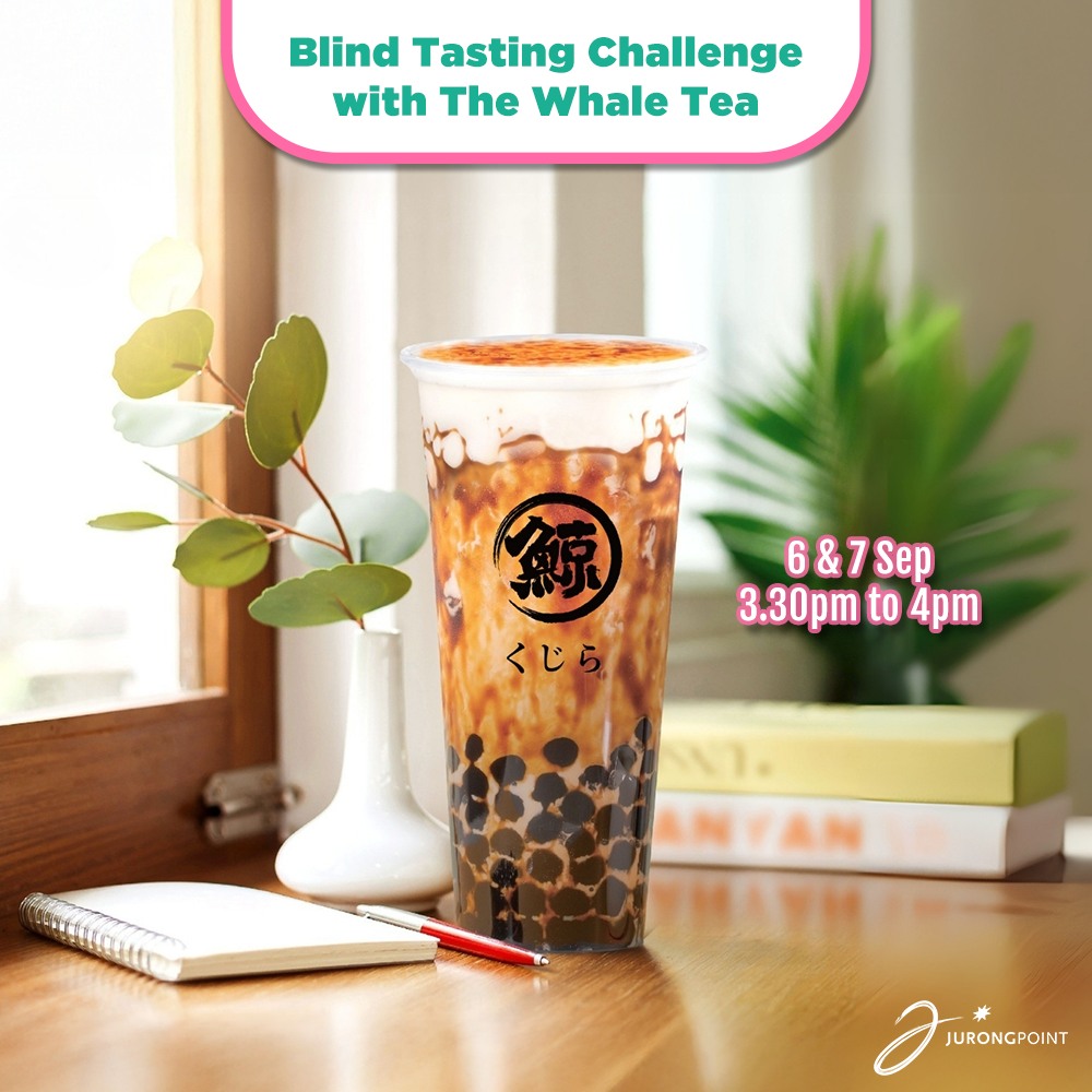 A chef expertly flipping an omelette for omurice.