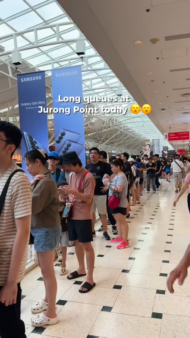 Play United SG Pokemon store at Jurong Point