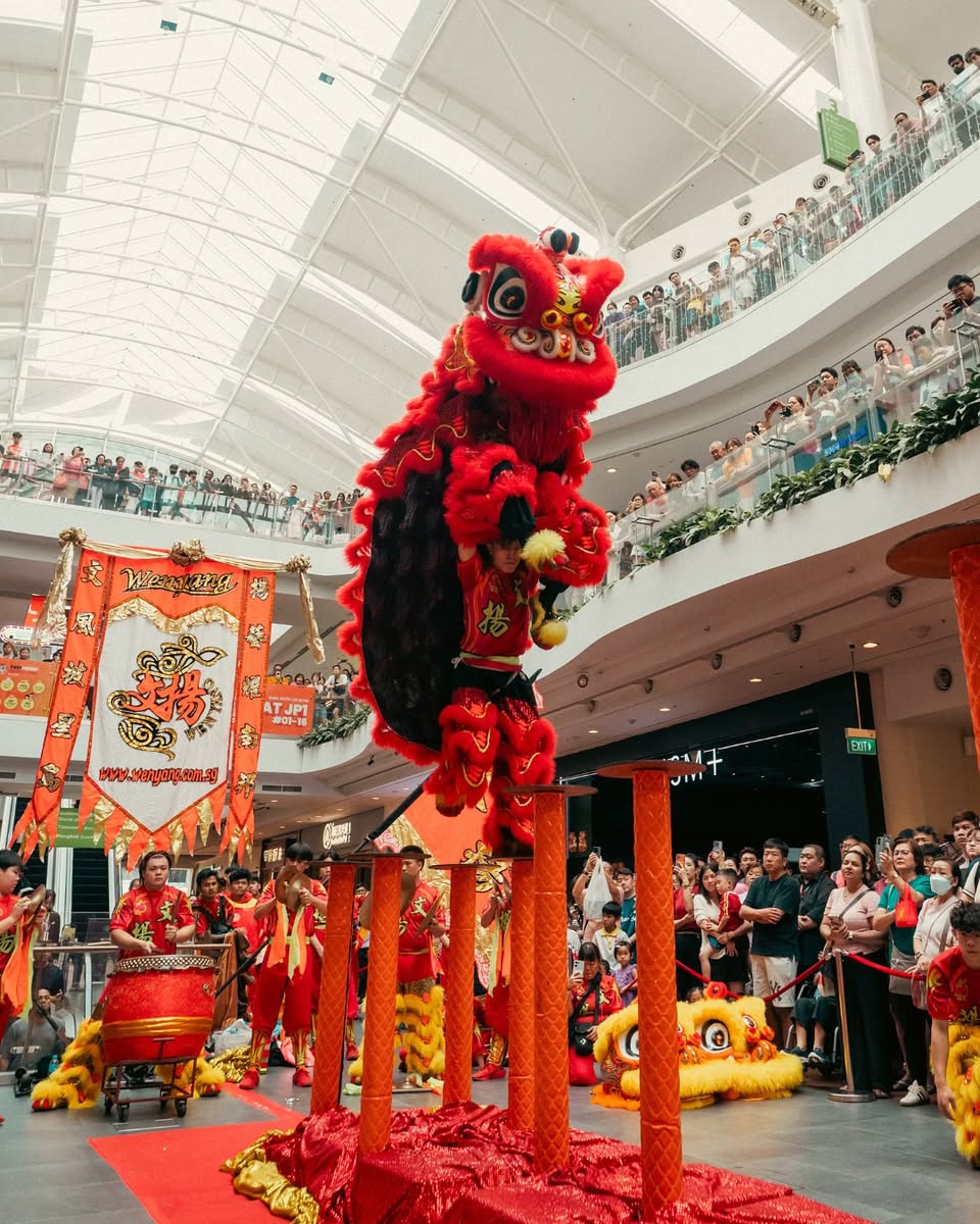 The energetic crowd celebrating Chinese New Year at the mall